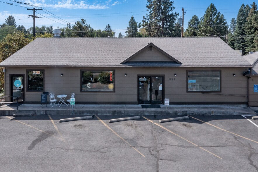 More Photos Of 1227 NW Galveston Ave, Bend Storefront Retail Office For Sale