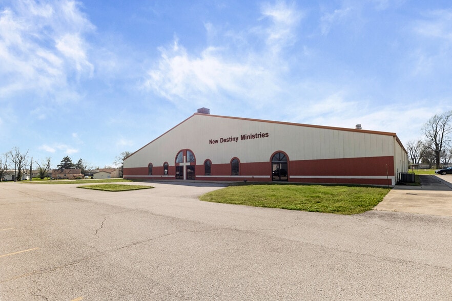 Primary Photo Of 535 State Route 3, Cahokia Religious Facility For Sale
