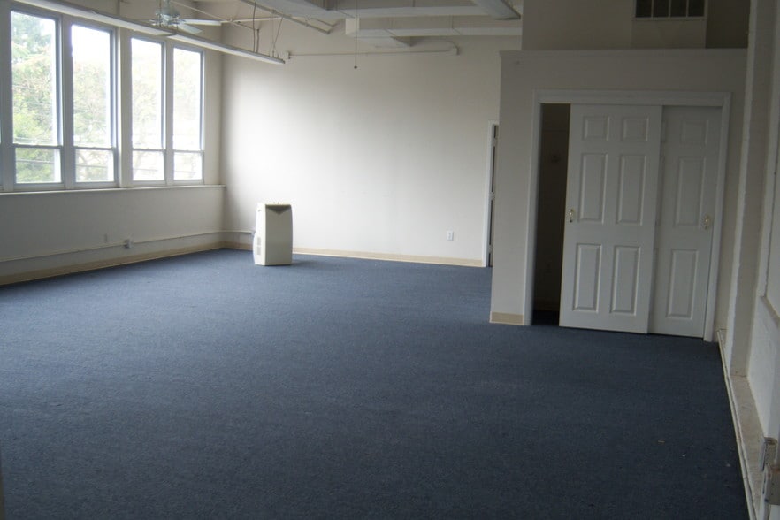 More Photos Of 601 Upland Ave, Upland Office For Lease