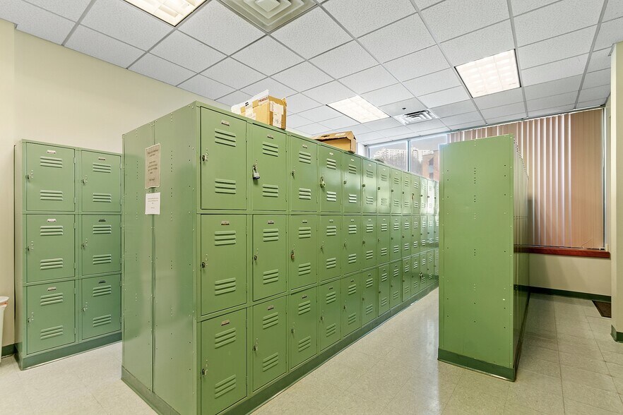 More Photos Of 333 Shrewsbury St, Worcester Warehouse For Lease