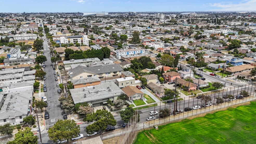 More Photos Of 500 S Inglewood Ave, Inglewood Apartments For Sale
