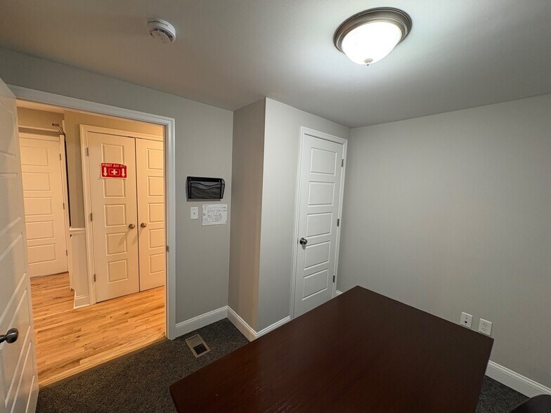 More Photos Of 413 Eastern Blvd, Essex Office Residential For Sale