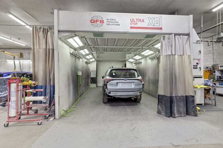 More Photos Of 2414 N 4th St, Coeur d'Alene Auto Repair For Sale