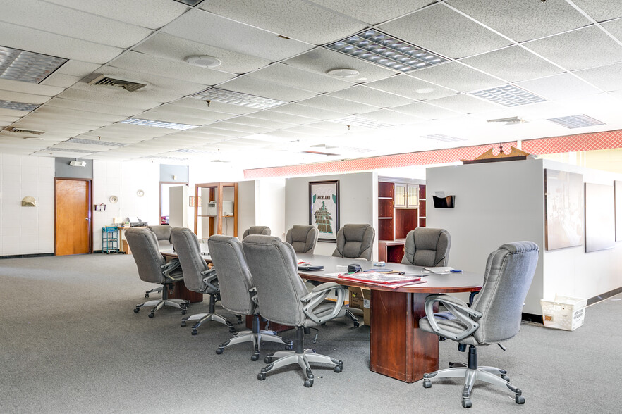 More Photos Of 3405 Commerce Rd, Richmond Warehouse For Sale