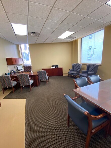 More Photos Of 710 Fifth Ave, Pittsburgh Office Residential For Sale