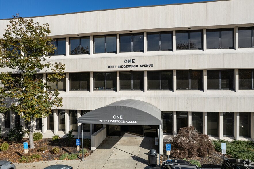 More Photos Of 1 W Ridgewood Ave, Paramus Medical For Lease