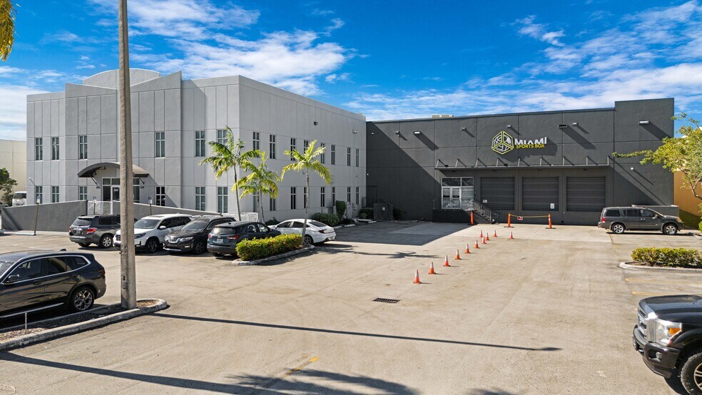 More Photos Of 3500-3508 NW 114th Ave, Miami Warehouse For Lease