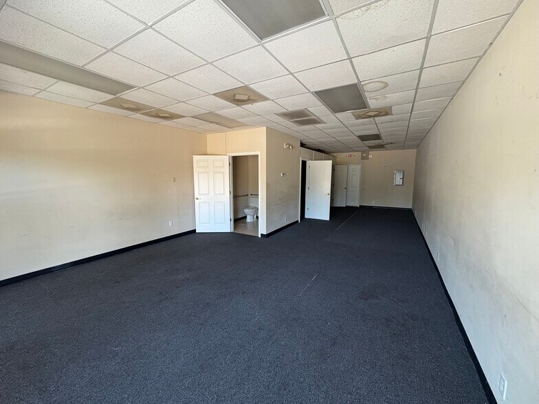 More Photos Of 1150-1190 Old W Liberty St, Sumter General Retail For Sale