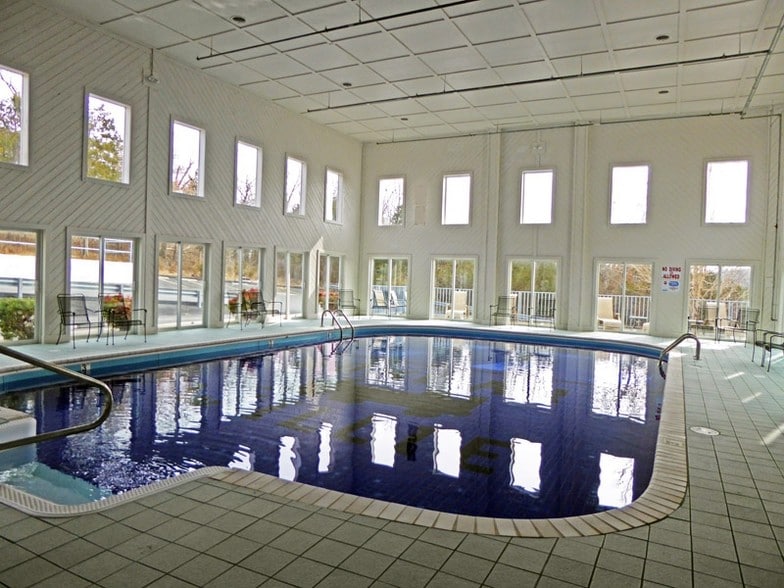 More Photos Of 360 Schaefer Dr, Branson Apartments For Sale