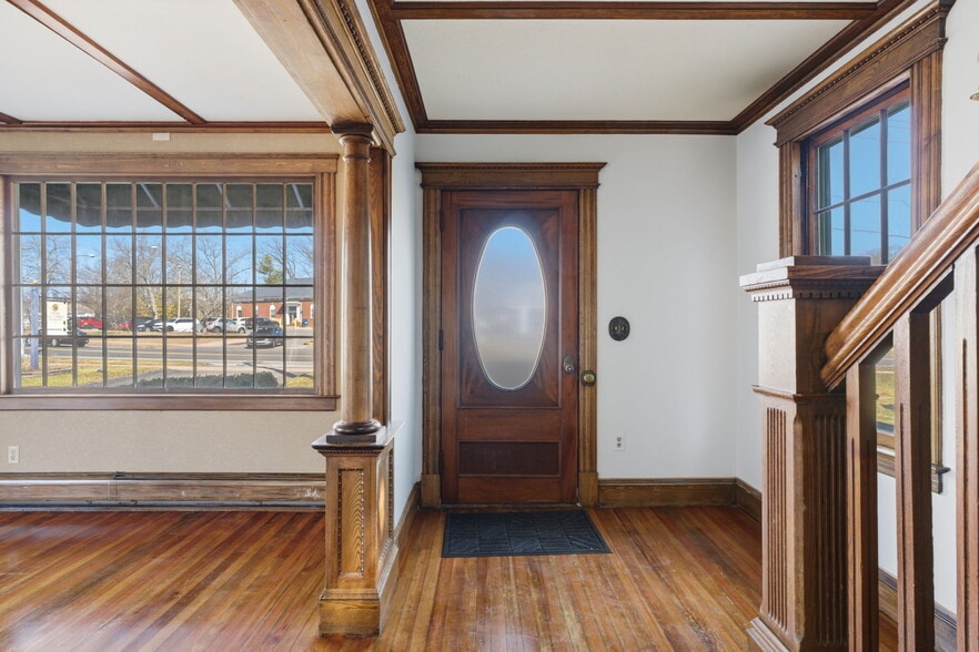 More Photos Of 194-196 New London Tpke, Glastonbury Office For Sale