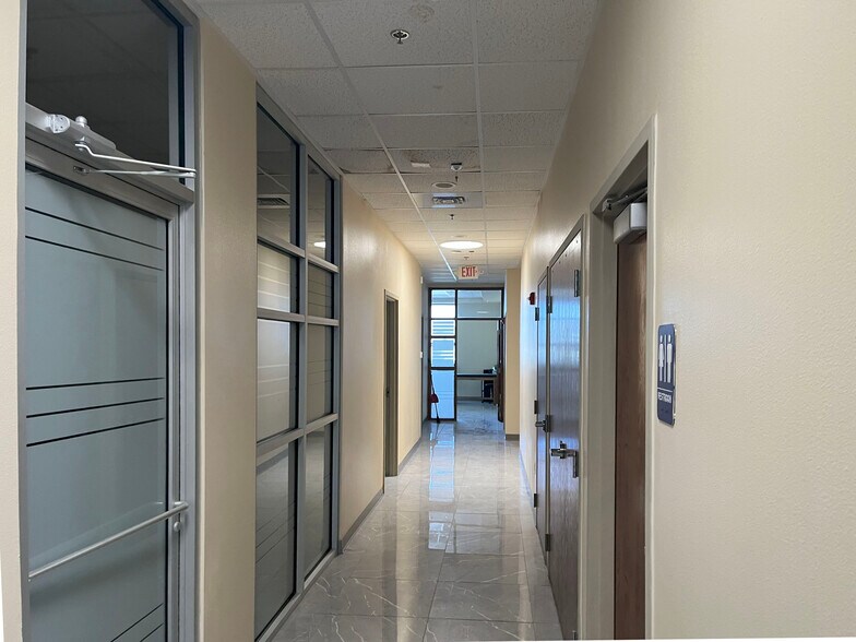 More Photos Of 12185 New World Dr, El Paso Medical For Sale