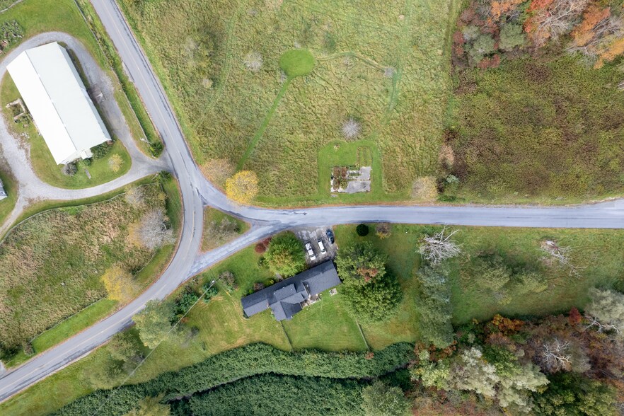 More Photos Of 4 Whitman Rd, Stephentown Sports And Entertainment For Sale