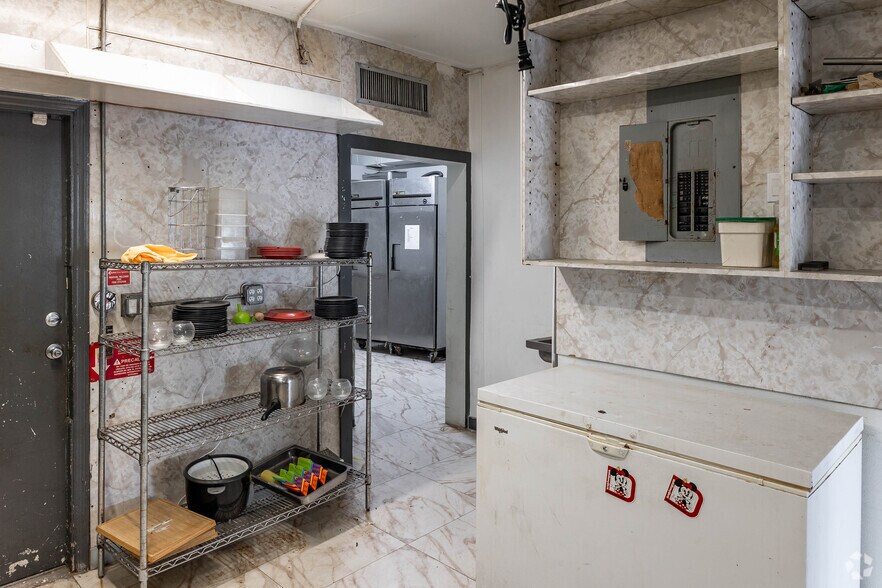 More Photos Of 1114 N State Road 7, Hollywood Restaurant For Sale