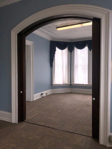 More Photos Of 20 W Central Ave, Delaware Office For Lease