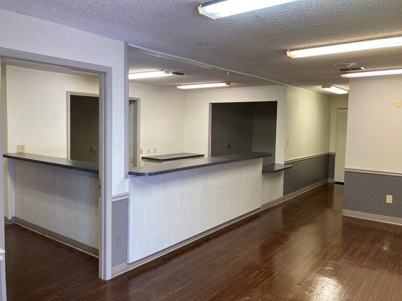 More Photos Of 500-510 Pasadena Ave S, St, Saint Petersburg Medical For Lease