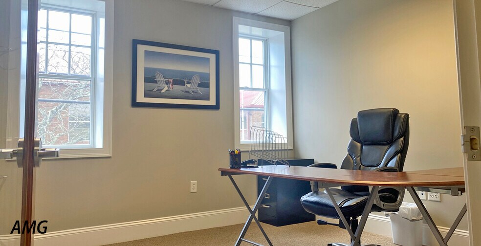 More Photos Of 540 Main St, Hyannis General Retail For Sale