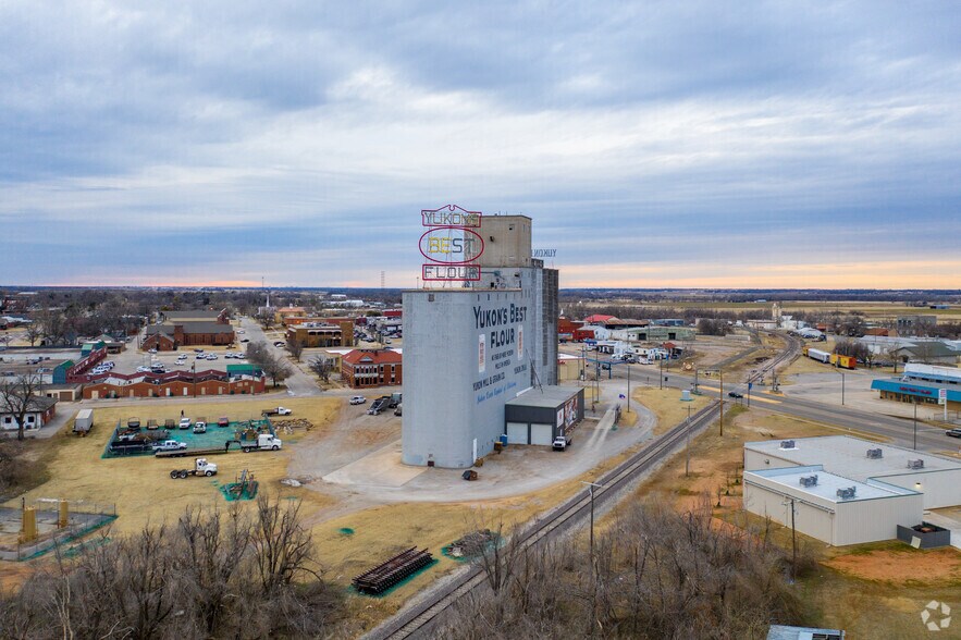 More Photos Of 220 W Main St, Yukon Food Processing For Sale