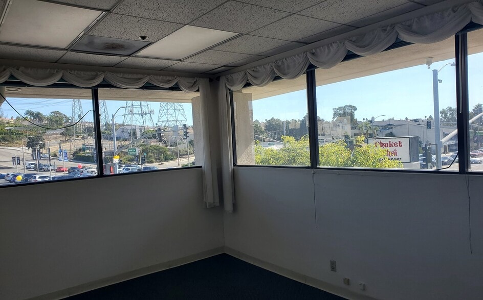 More Photos Of 901 N Pacific Coast Hwy, Redondo Beach Medical For Lease