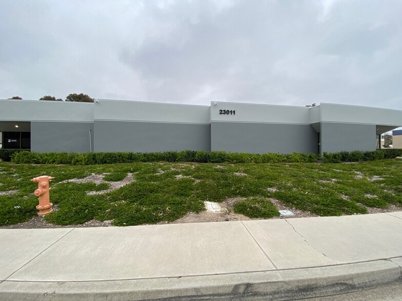 Primary Photo Of 23011 Alcalde Dr, Laguna Hills Warehouse For Lease