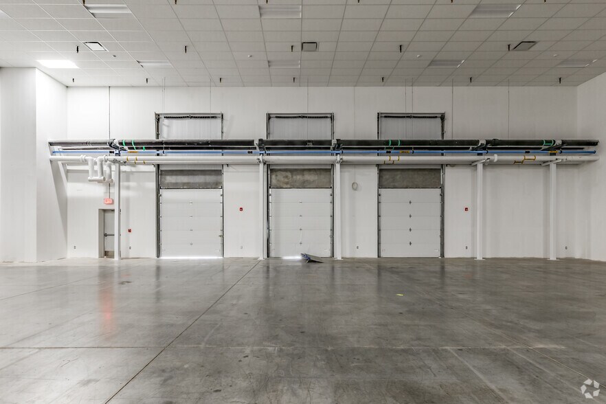 More Photos Of 4931 Executive Ct S, Frederick Unknown For Lease