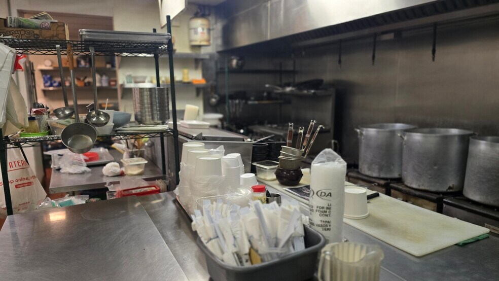 More Photos Of 16441 Pioneer Blvd, Norwalk Unknown For Lease