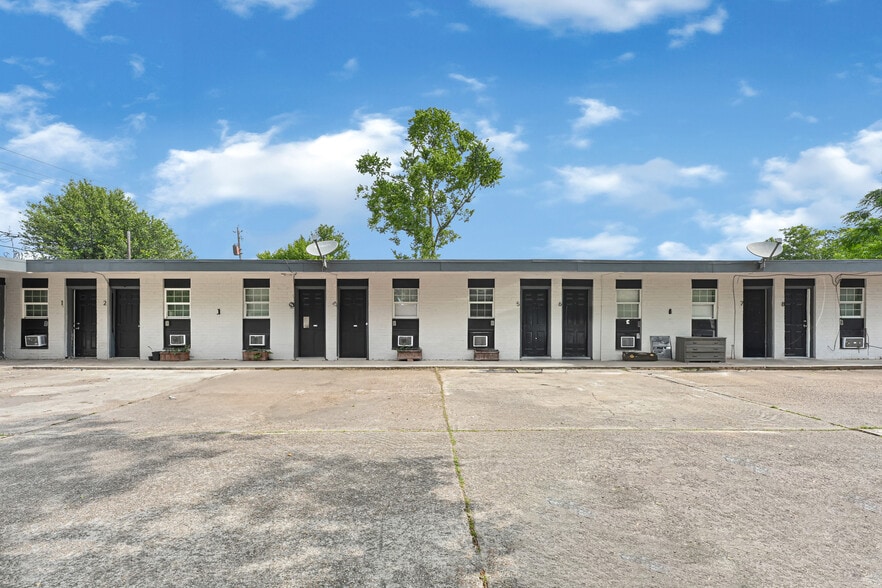 More Photos Of 3714 Dabney St, Houston Apartments For Sale