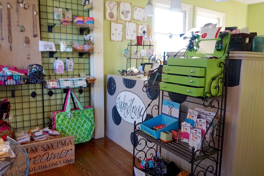 More Photos Of 4270 Lawrenceville Hwy, Tucker Freestanding For Sale