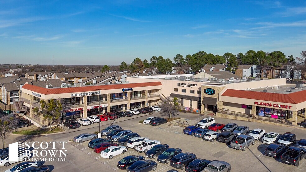 More Photos Of 721-725 S Interstate 35, Denton Office For Lease