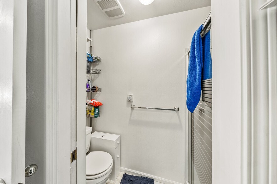 More Photos Of 124 S 63rd St, Springfield Apartments For Sale