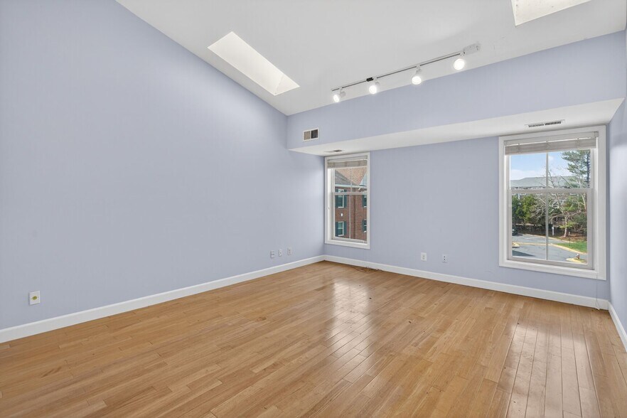 More Photos Of 1142-1148 Walker Rd, Great Falls Medical For Sale