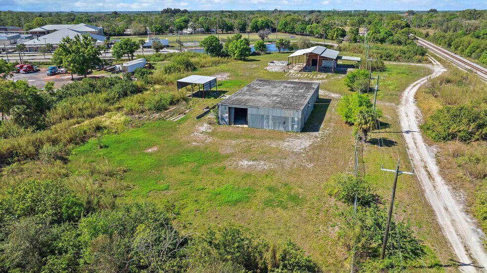 More Photos Of 15803 SW Farm Rd, Indiantown Manufacturing For Sale