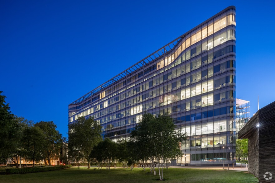 More Photos Of 3 More London Riverside, London Coworking Space