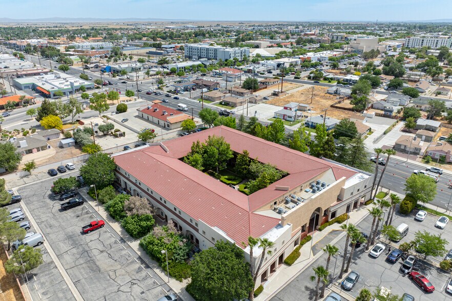 More Photos Of 44725 10th St W, Lancaster Medical For Sale