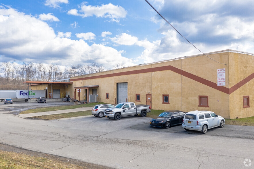 More Photos Of 15 Tarkett Dr, New Windsor Township Manufacturing For Lease