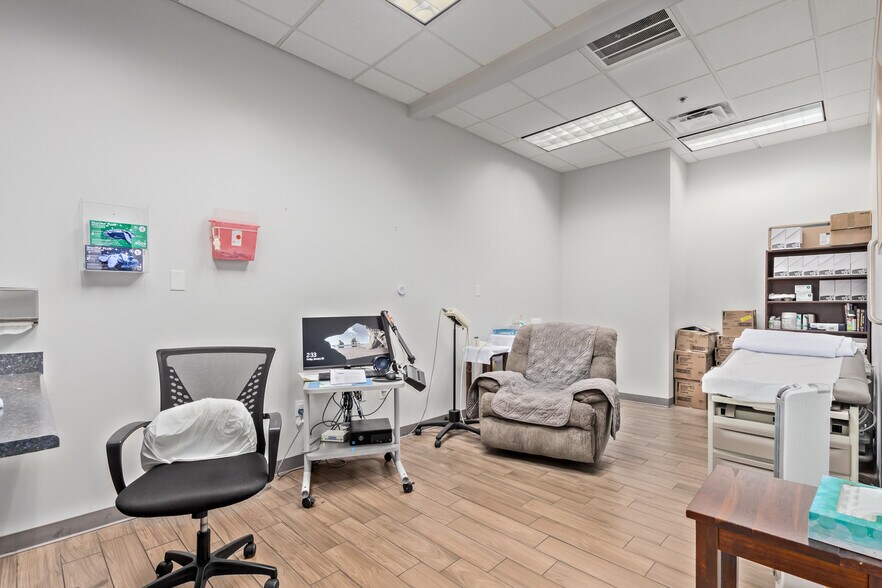 More Photos Of 1452 N Higley Rd, Gilbert Medical For Sale