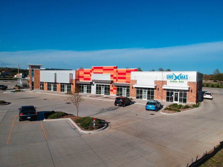 More Photos Of 8641 W 13th St N, Wichita General Retail For Lease