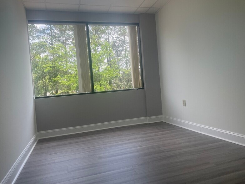 More Photos Of 101 Conner Dr, Chapel Hill Medical For Lease