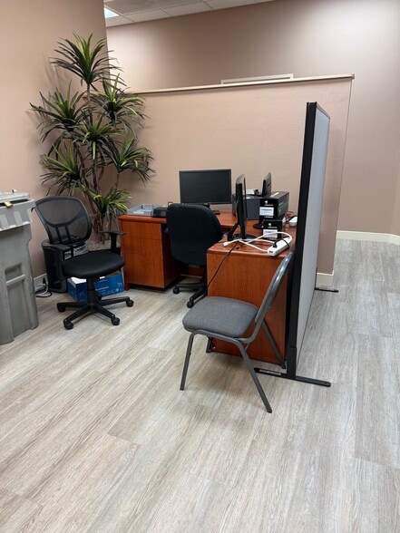 More Photos Of 6206 W Desert Inn Rd, Las Vegas Office For Lease
