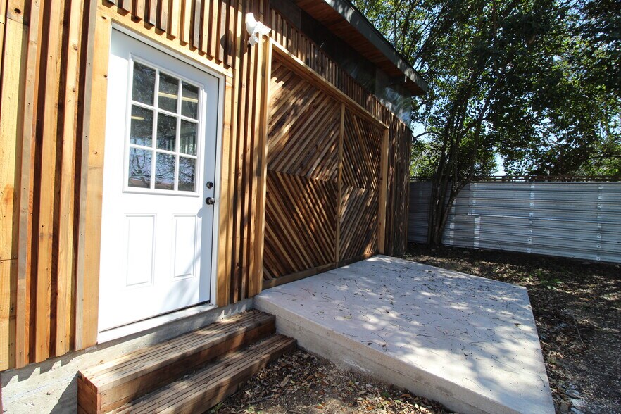 More Photos Of 13813 Ann Pl, Austin Office For Lease