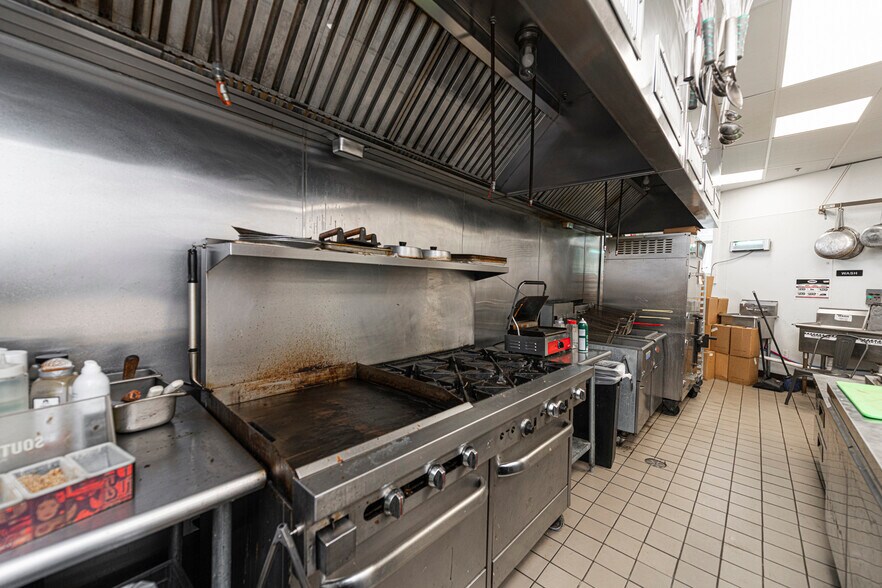 More Photos Of 425 Bridge St, Phoenixville Freestanding For Sale