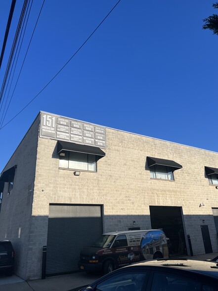 More Photos Of 151 Industrial Loop, Staten Island Storefront Retail Office For Sale