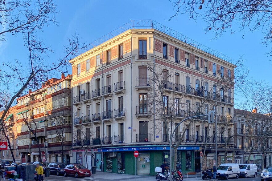 Primary Photo Of 244 Calle Alcalá, Madrid Apartments For Sale