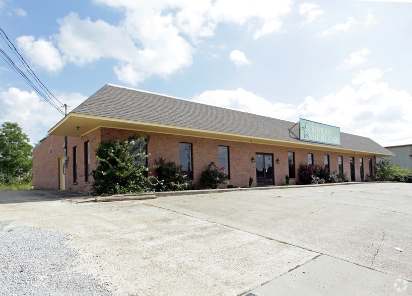 More Photos Of 1523-1529 Cliff Gookin Blvd, Tupelo Office For Lease