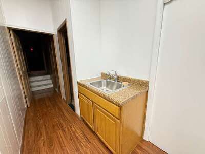 More Photos Of 6938 Myrtle Ave, Glendale General Retail For Lease