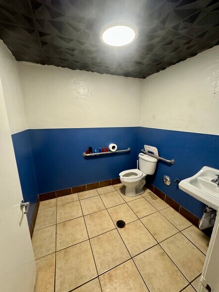 More Photos Of 3118 Main St, Morro Bay Storefront For Lease