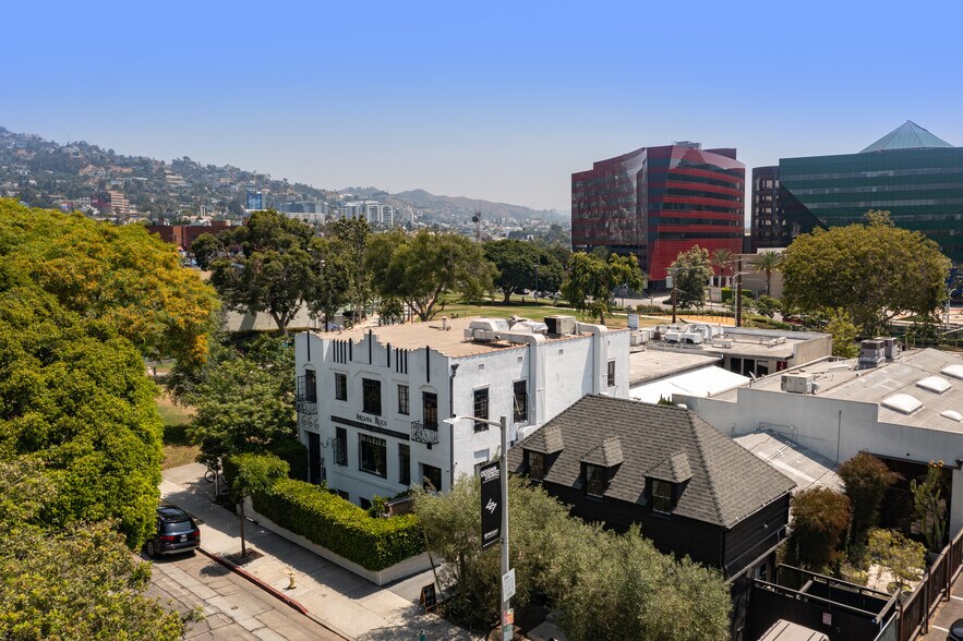 Primary Photo Of 666 N Robertson Blvd, West Hollywood Office For Lease