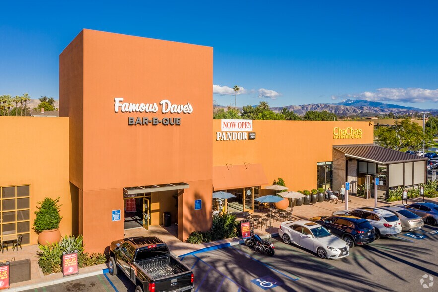 More Photos Of 2915-3011 El Camino Real, Tustin Unknown For Lease