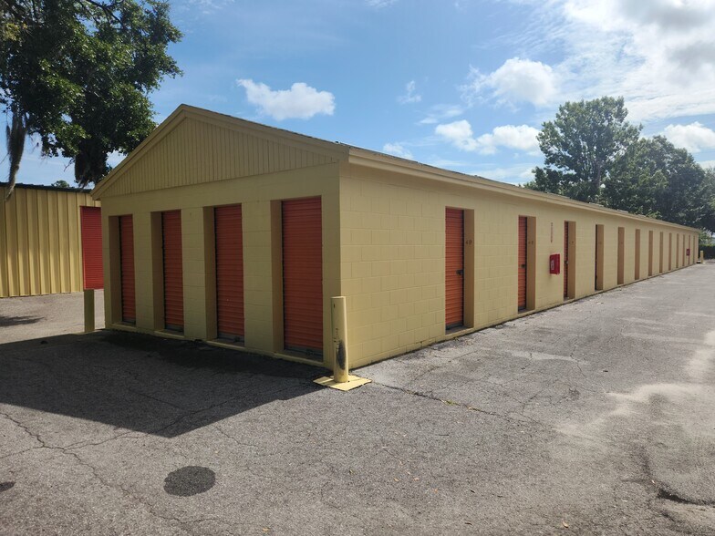 More Photos Of 14709 NW 129th Ter, Alachua Self Storage For Sale