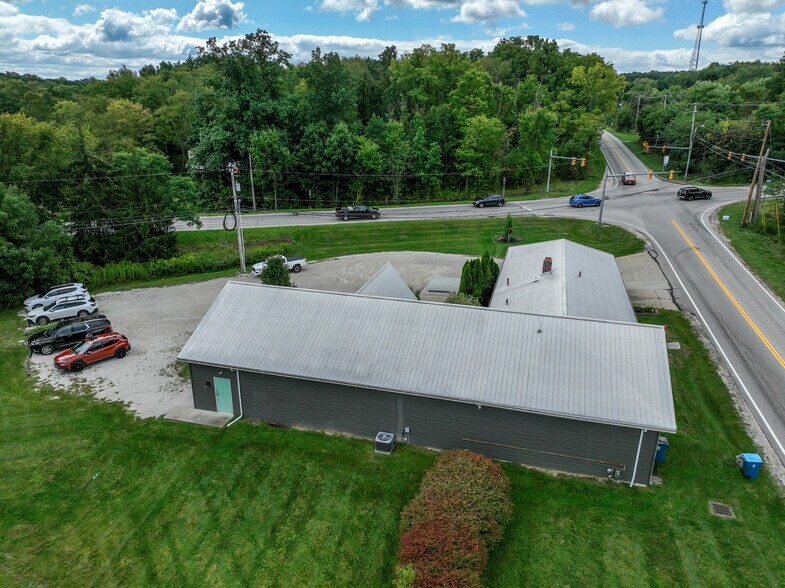 More Photos Of 4434 Wadsworth Rd, Norton Freestanding For Sale