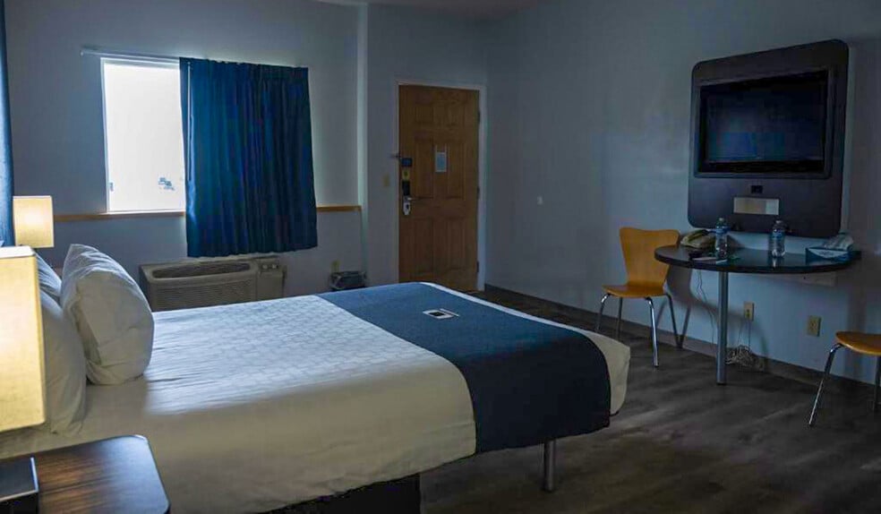 More Photos Of 20 Swenson Way, Dillon Hotel For Sale